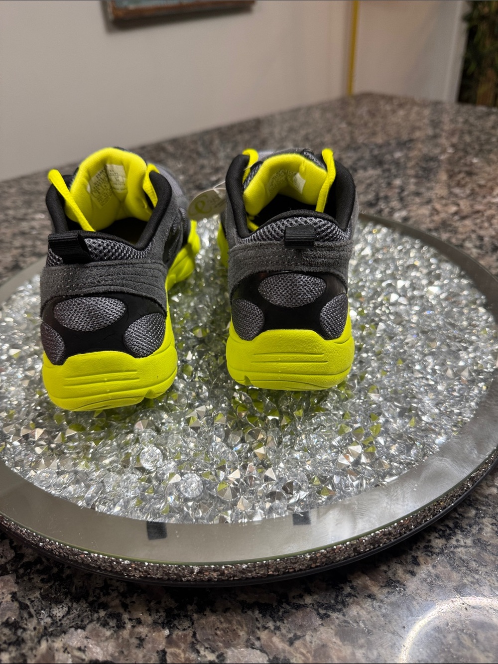 Easy Spirit E360 Gray with Neon Yellow Athletic Sneakers NWT 8 - Picture 9 of 13